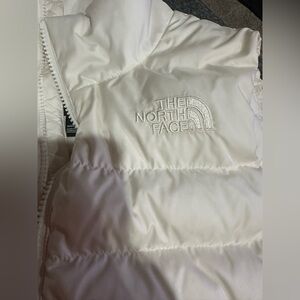 Women’s North Face puffer vest 550